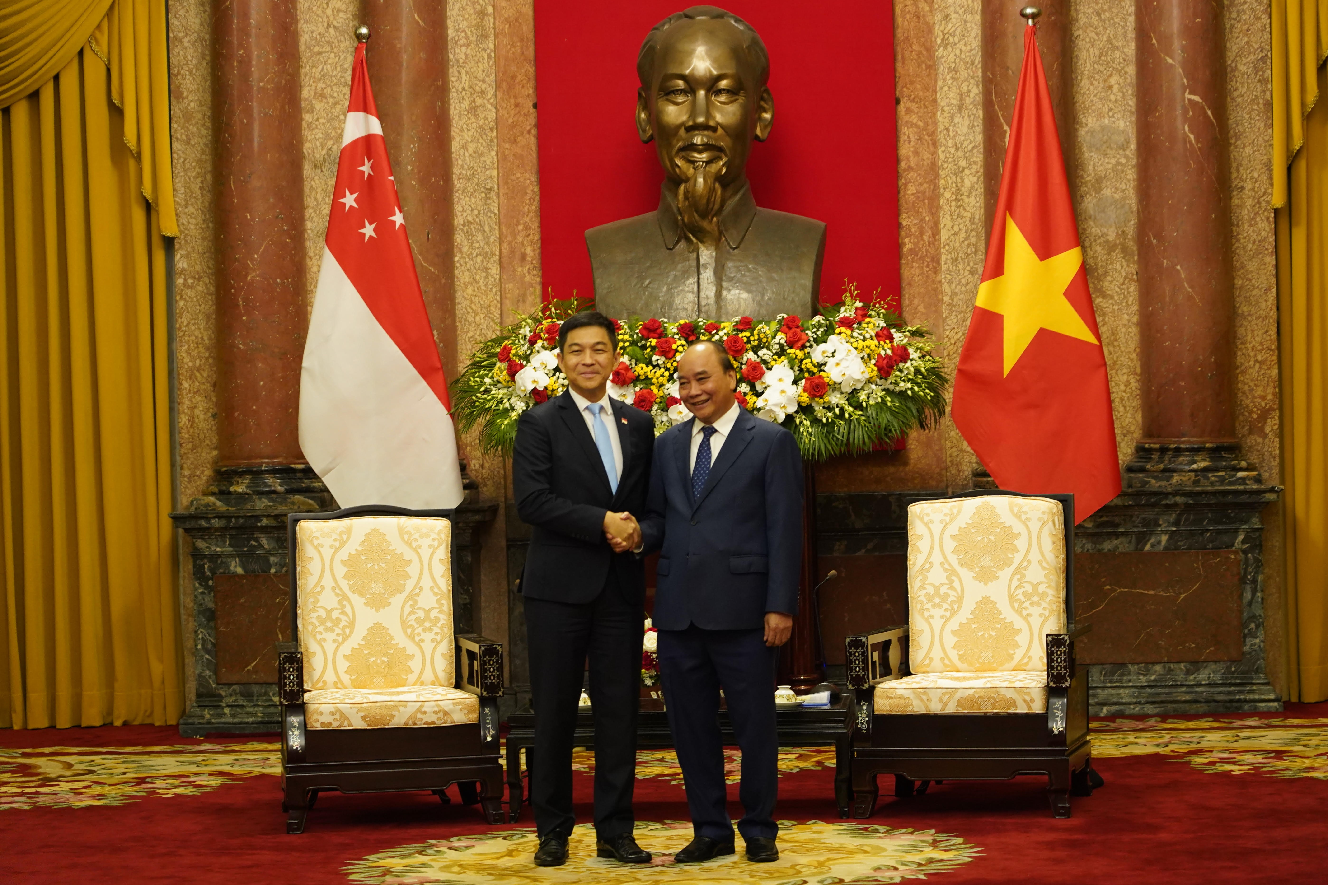 Meeting with President Nguyen Xuan Phuc